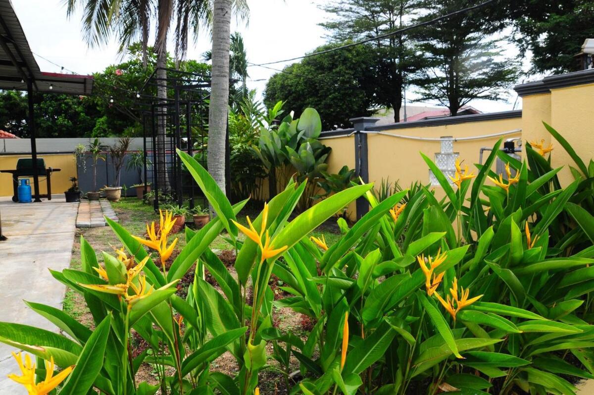 Grayhaus Spacious Bungalow & Garden Villa - Ss3 Petaling Jaya, Near Sunway - Stay Only No Events 外观 照片