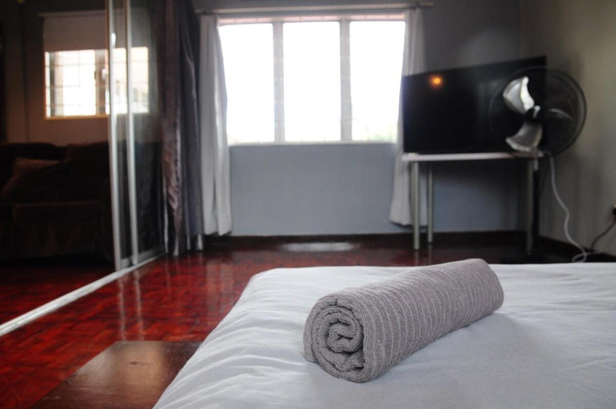Grayhaus Spacious Bungalow & Garden Villa - Ss3 Petaling Jaya, Near Sunway - Stay Only No Events 外观 照片